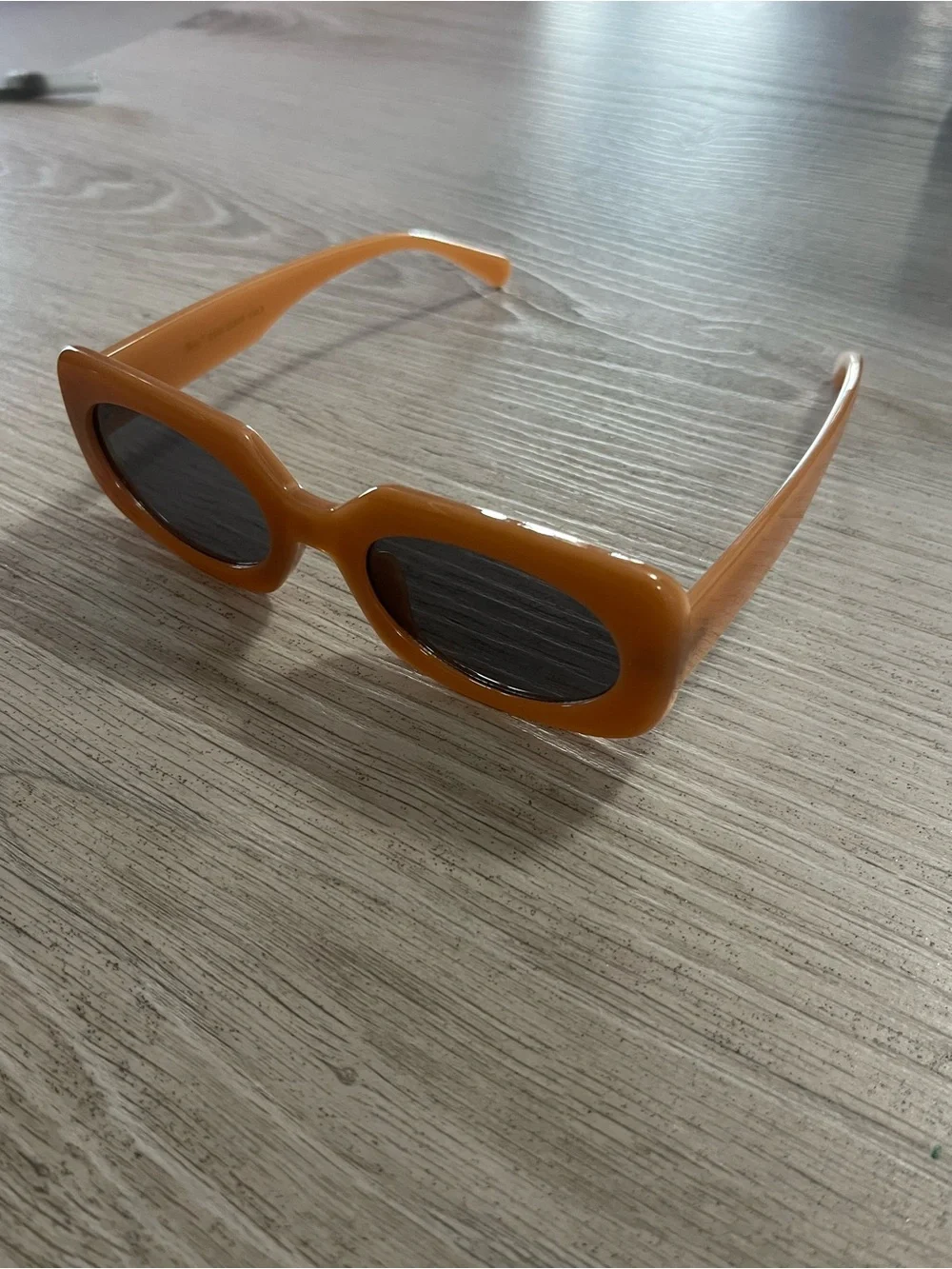 Retro Rectangle Sunglasses in Tan and Forest Green